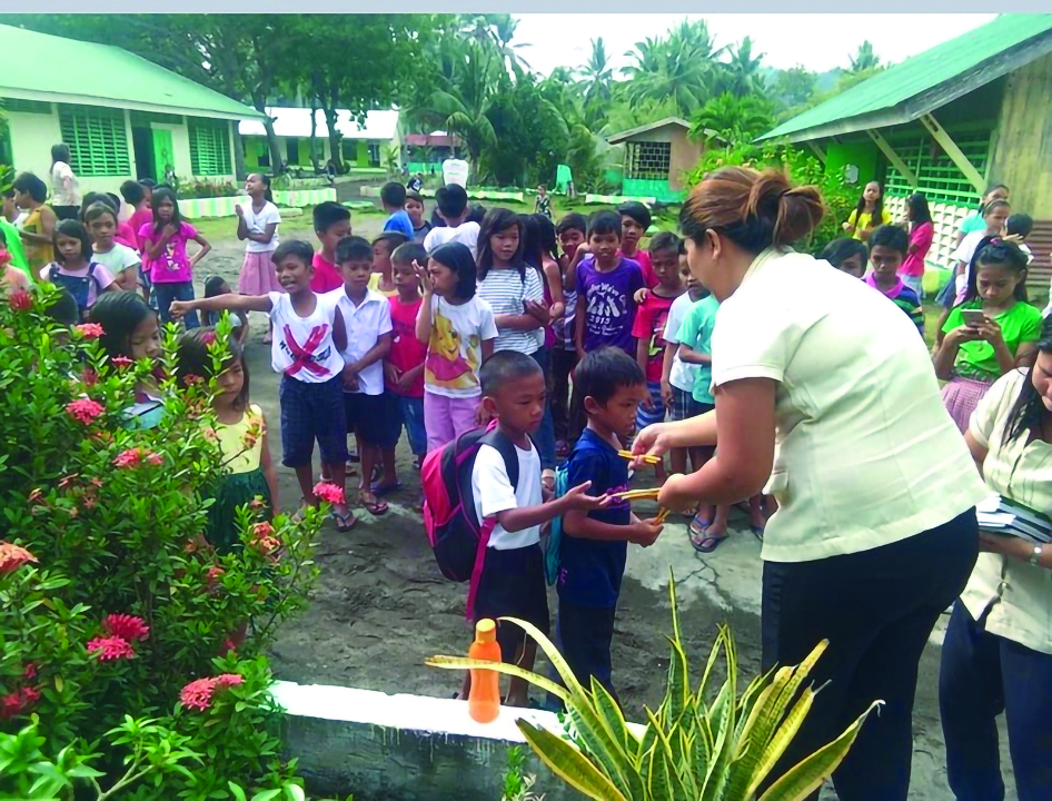 Students of Balasinon Elementary School