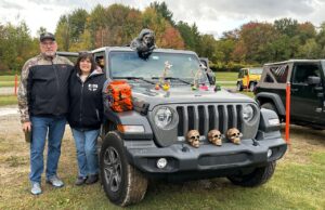 Honoring Heroes: Burton-Middlefield Rotary’s 2023 Jeep Invasion Raises Over $15,000 Jeep owners/lovers decorated their Jeeps for the Geauga Jeep Invasion