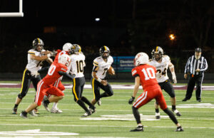 Garfield G-Men football bows out to Perry in regional semifinal