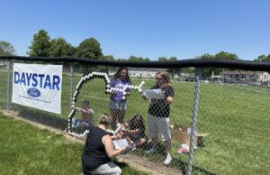 Windham school district celebrates school pride by decorating fences