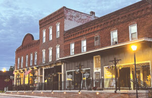 Mantua Rotary and Downtown Mantua Revitalization Committee Make Their Mark