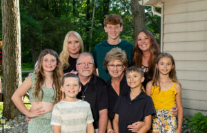 Trumbull County raffle-auction kicks off Breast Cancer Awareness Month, helps mom battle cancer