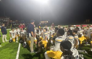 Streetsboro football inches closer to MAC title after clobbering Field