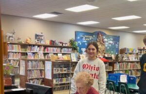 Senior Tech Support At Library