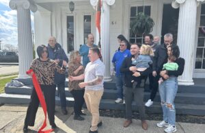 White House Tavern enjoys ribbon-cutting ceremony