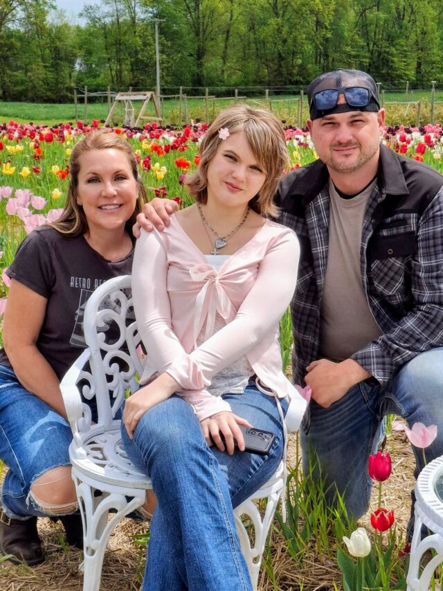 Cairo (center) with her family/Photo courtesy of Joe Svonavec