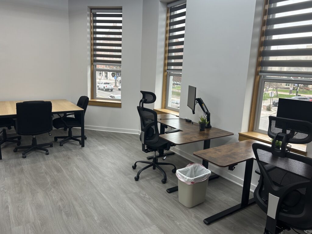 Ravenna Work Hub work area/Photo by Daniel Sherriff