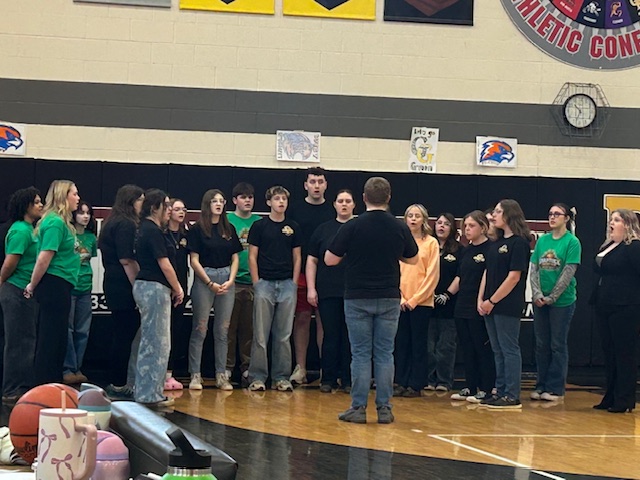 Choir performs at the Shamrock Shootout